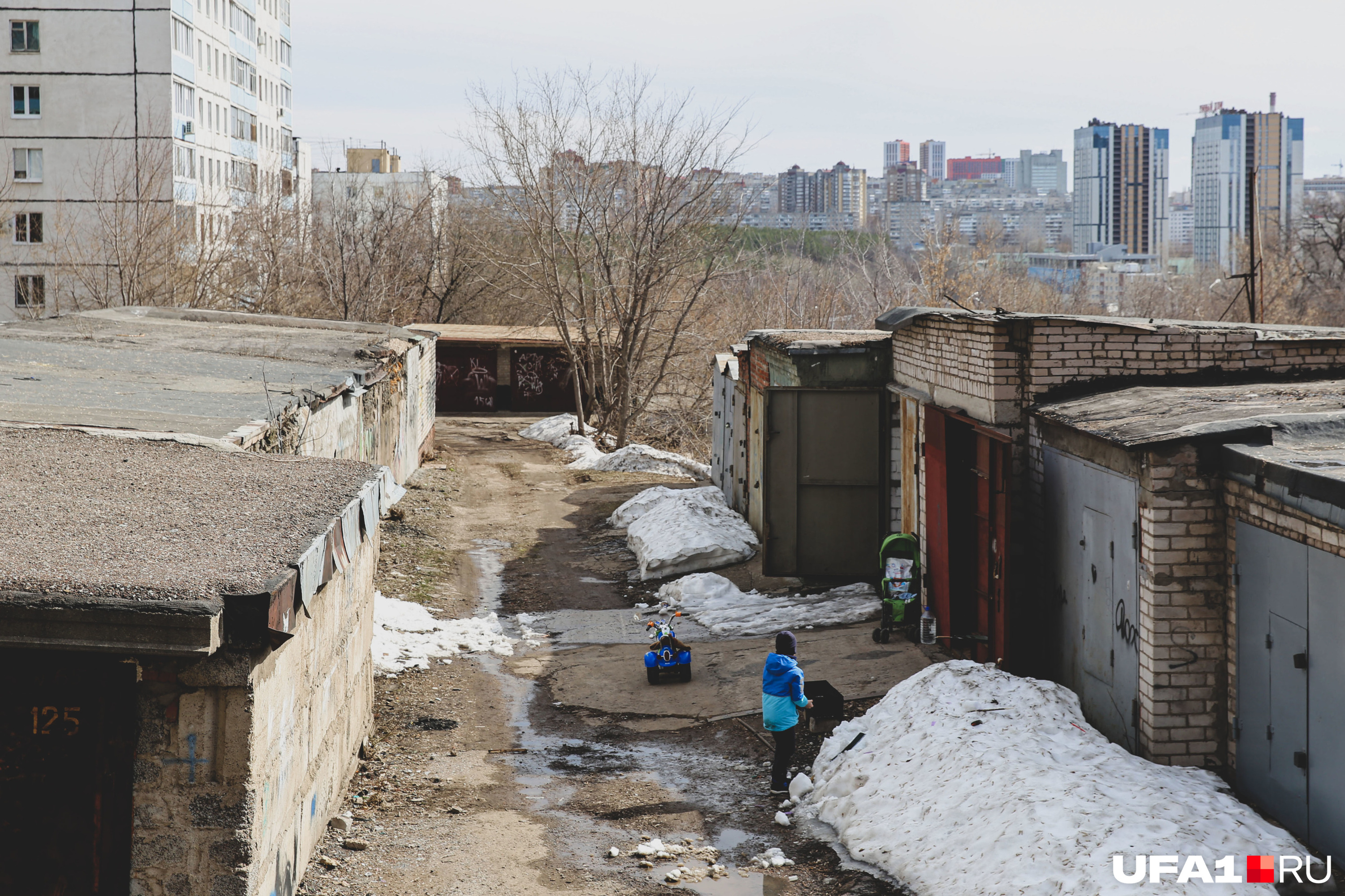 180 гаражей возле площади труда снесут для строительства четвертого моста