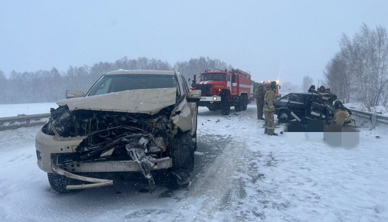 37-летний водитель «Лады-Самары» погиб в аварии в Новосибирской области