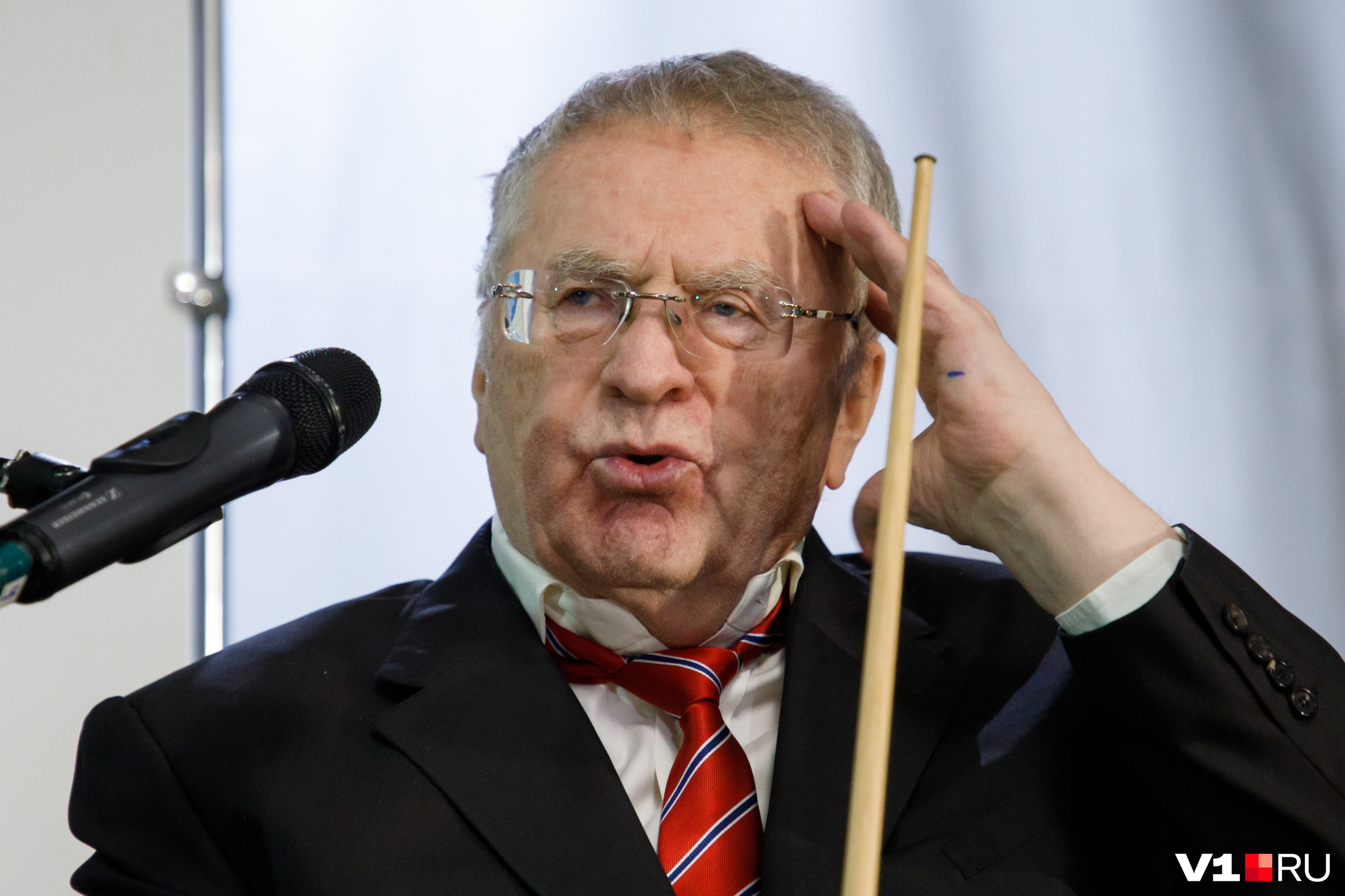 Помощник жириновского сафонов фото