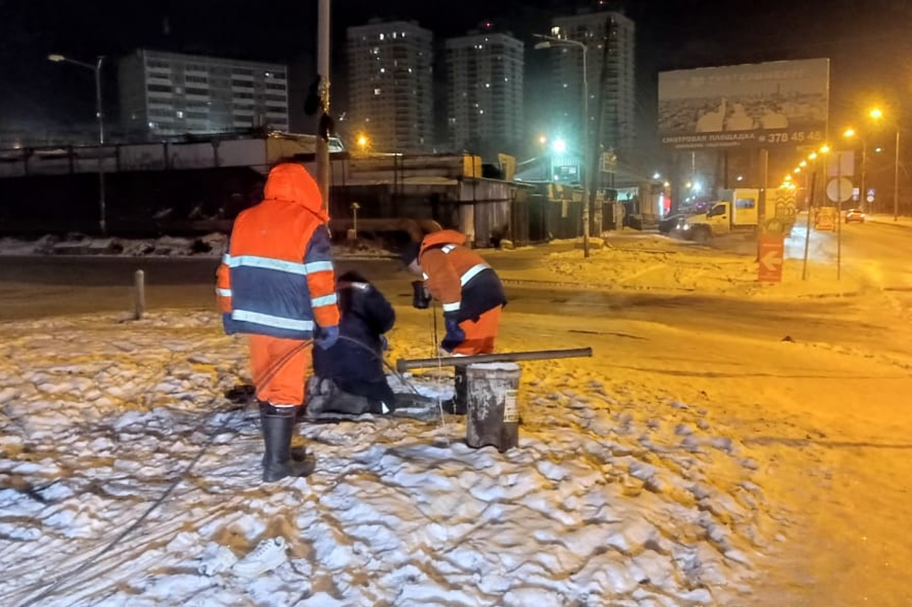 Прорыв воды в Екатеринбурге