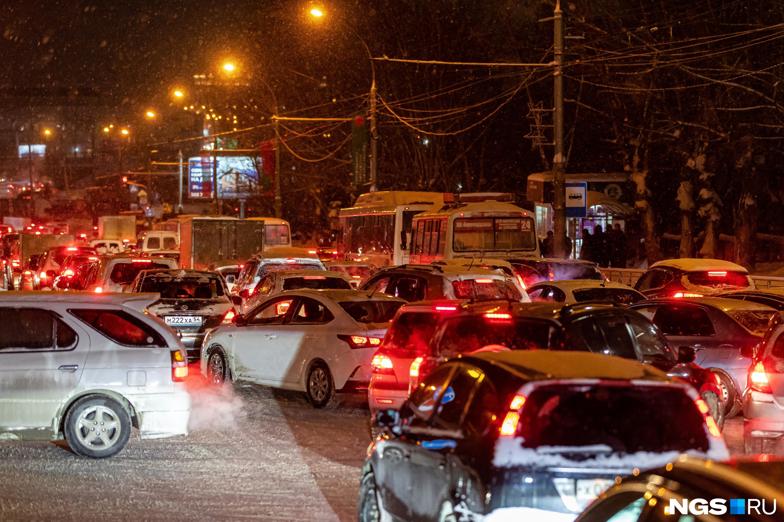 пробка в москве ночью