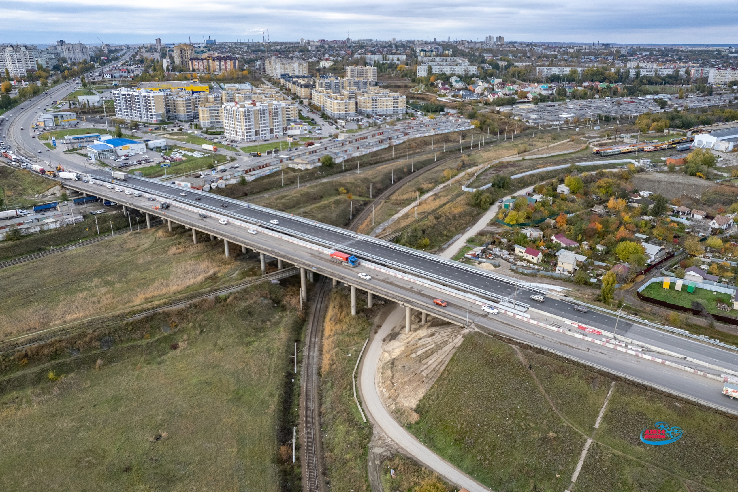 мост через железную дорогу в волгограде