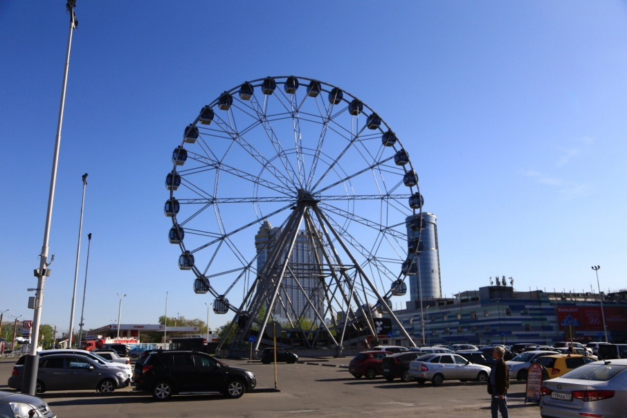 Колесо обозрения челябинск фото