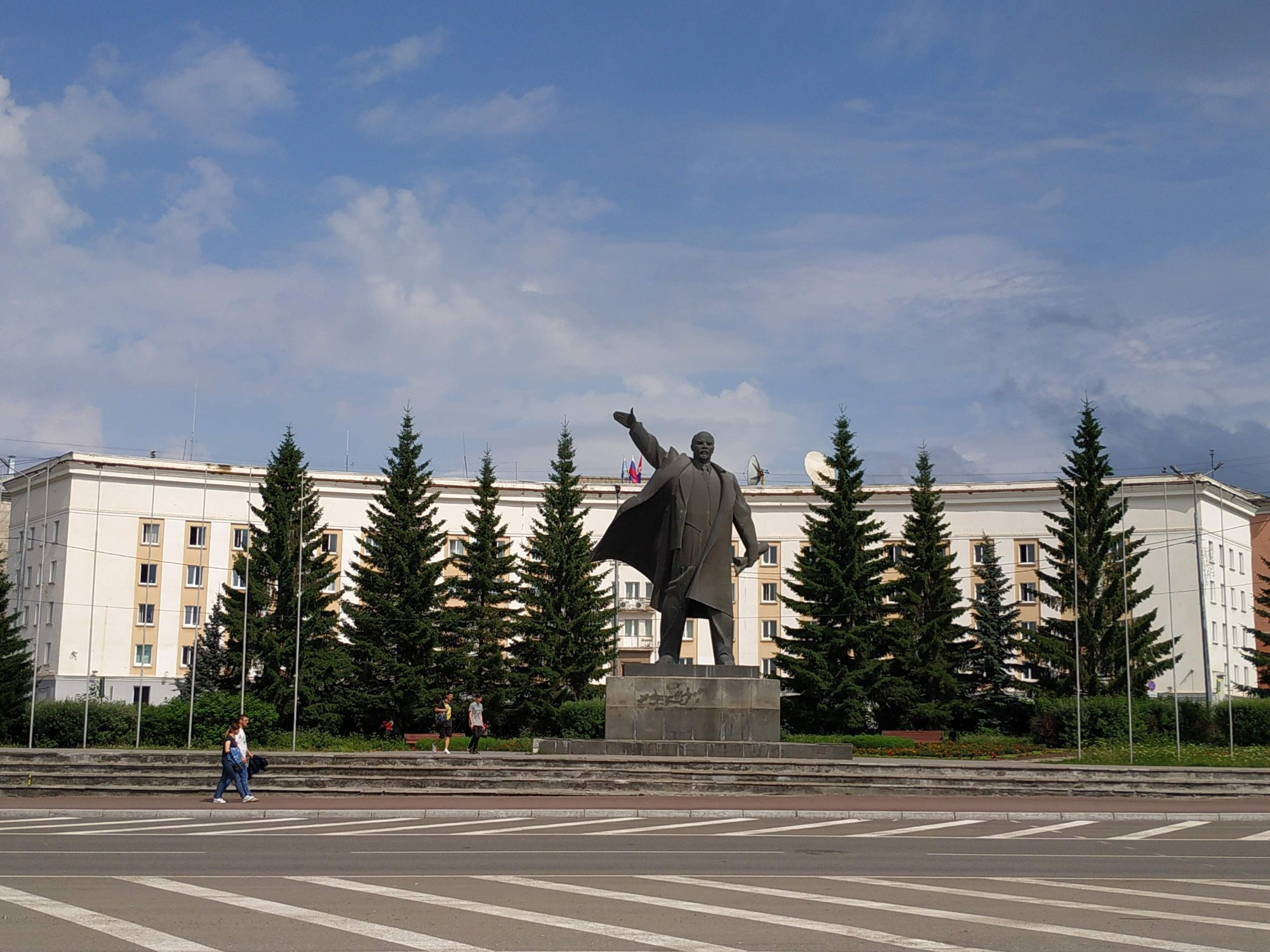 Статуя Ленина в Краснотурьинске