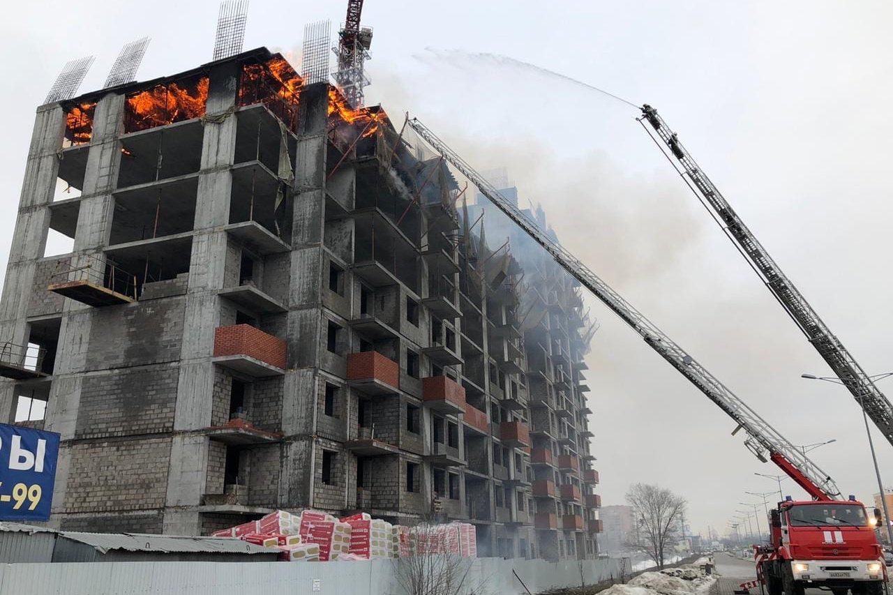 Пожар в многоэтажки в Самаре