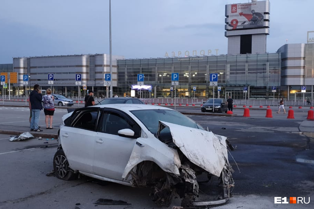 Авария в аэропорту Кольцово