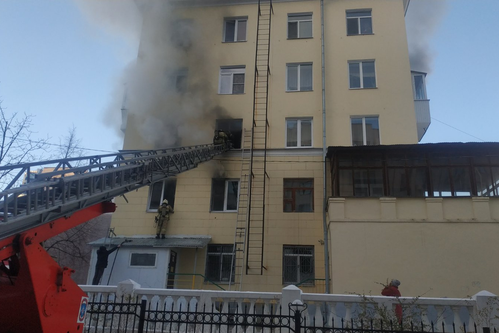 Пожар в Самаре студенческий переулок