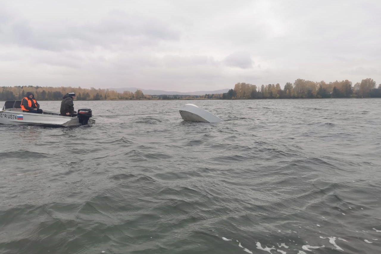 Найдена лодка на озере Касли