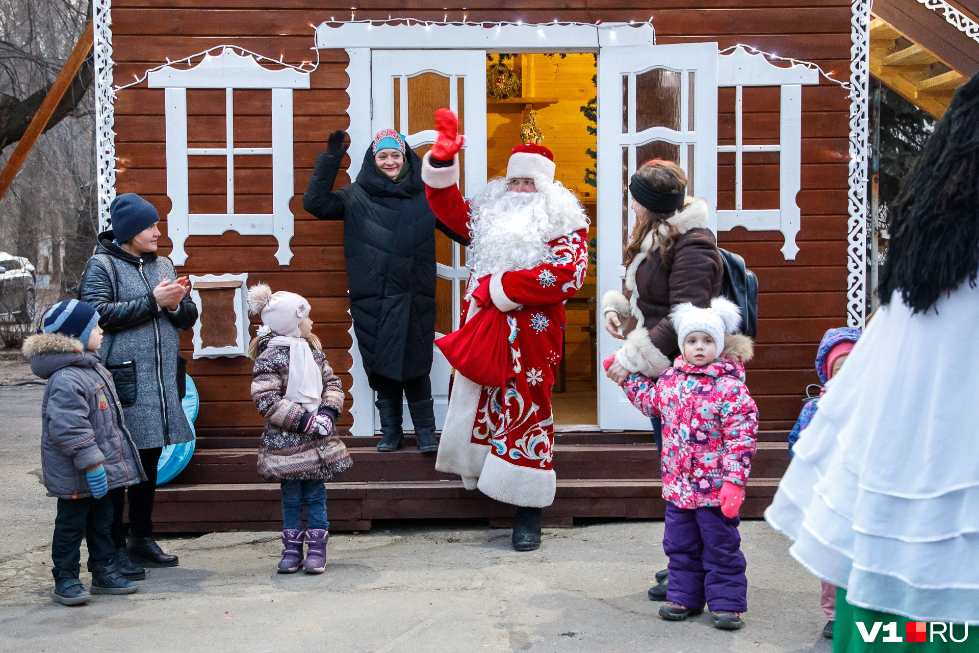 Комсомольский сад Волгоград резиденция Деда Мороза