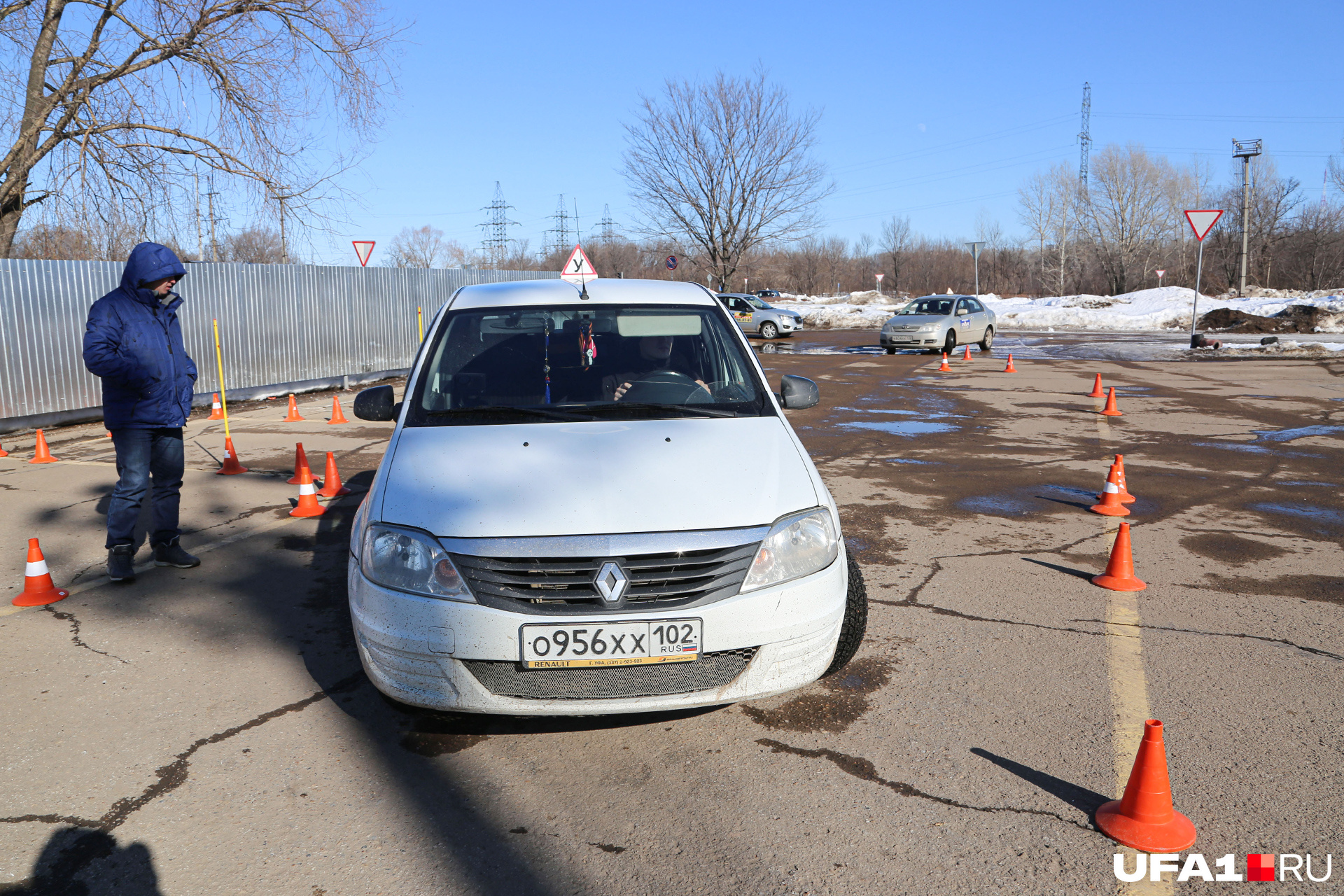 можно ли забрать документы из автошколы