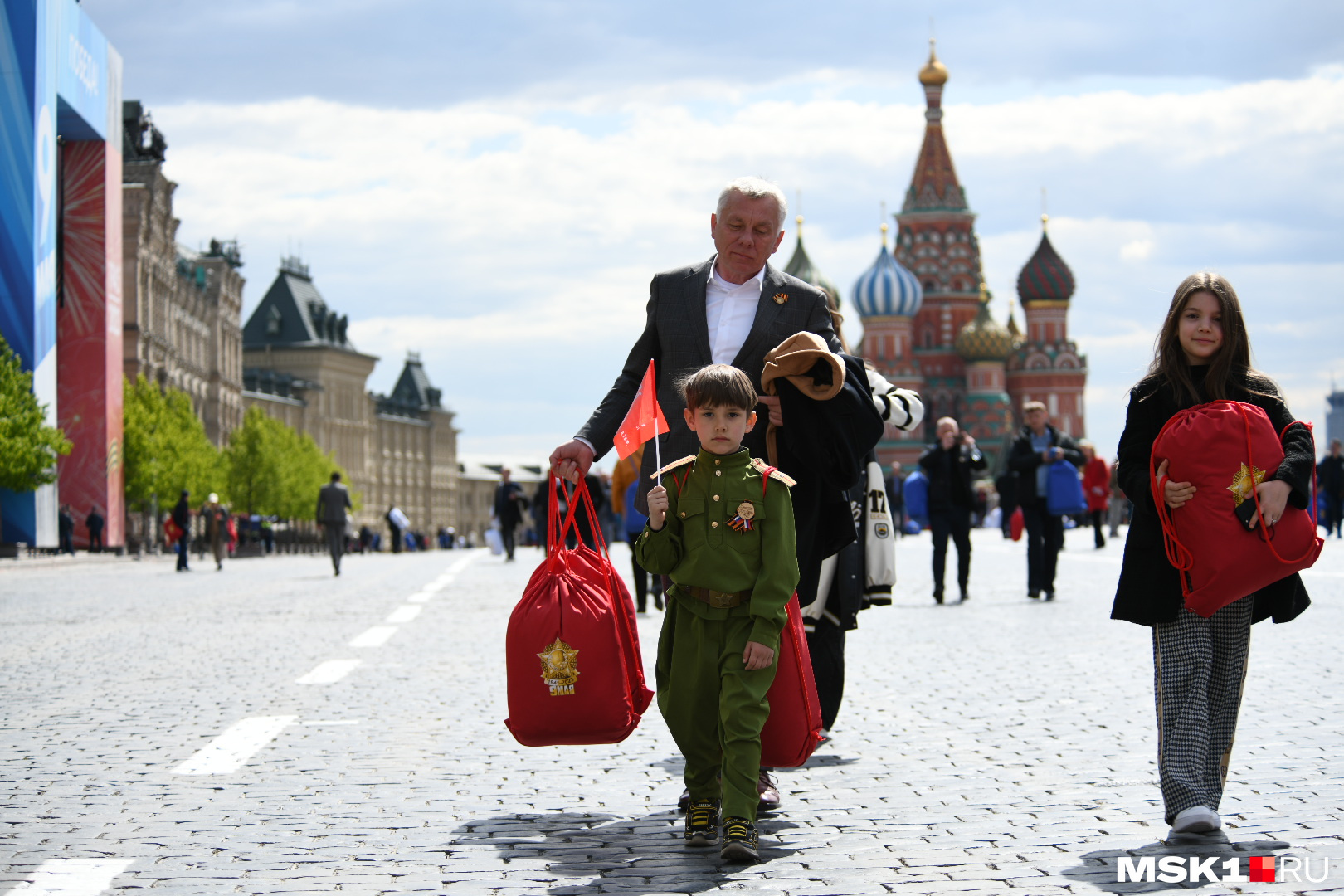 дети на красной площади