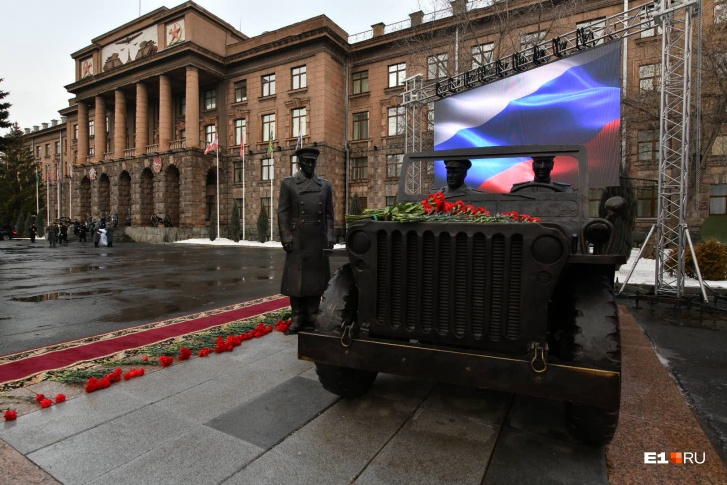 Памятник открыли в День Победы