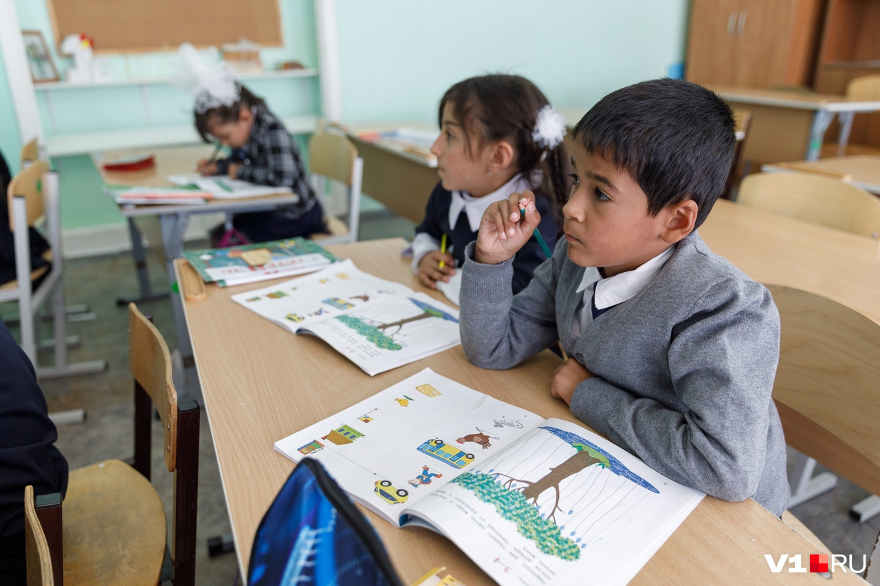 Все ученики — дети выходцев из Таджикистана и Узбекистана