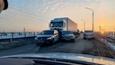 Авария на Чеховском мосту в Кургане: столкнулись фура и две легковушки