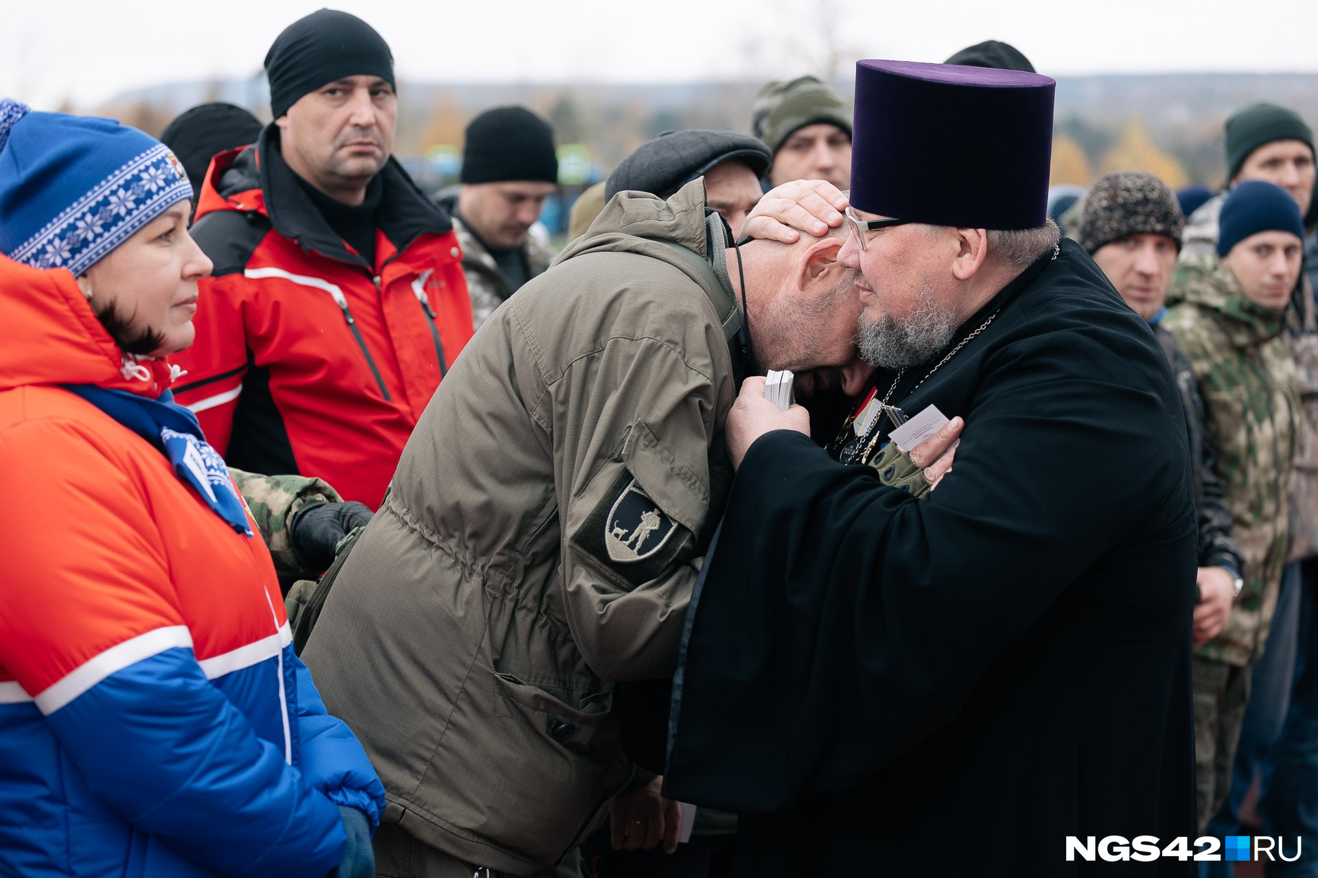 На прощание с мобилизованными в Кемеровской области пришли не только власти, но и священнослужители