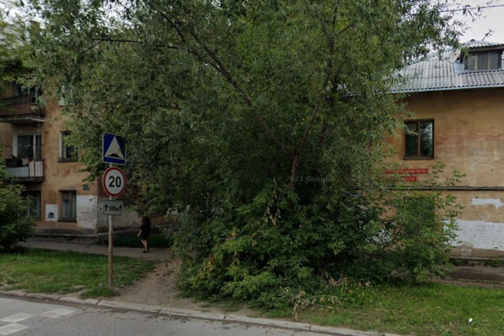 Возгорание произошло в одном из старых домов на улице Щербакова