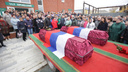 Троекратный залп и песня Шамана: в Челябинской области похоронили двоих мобилизованных, погибших в спецоперации