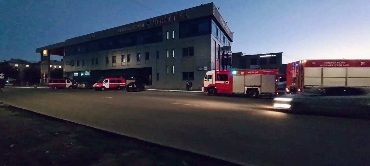 Внутри ни дыма, ни огня не было Внутри ни дыма, ни огня не было