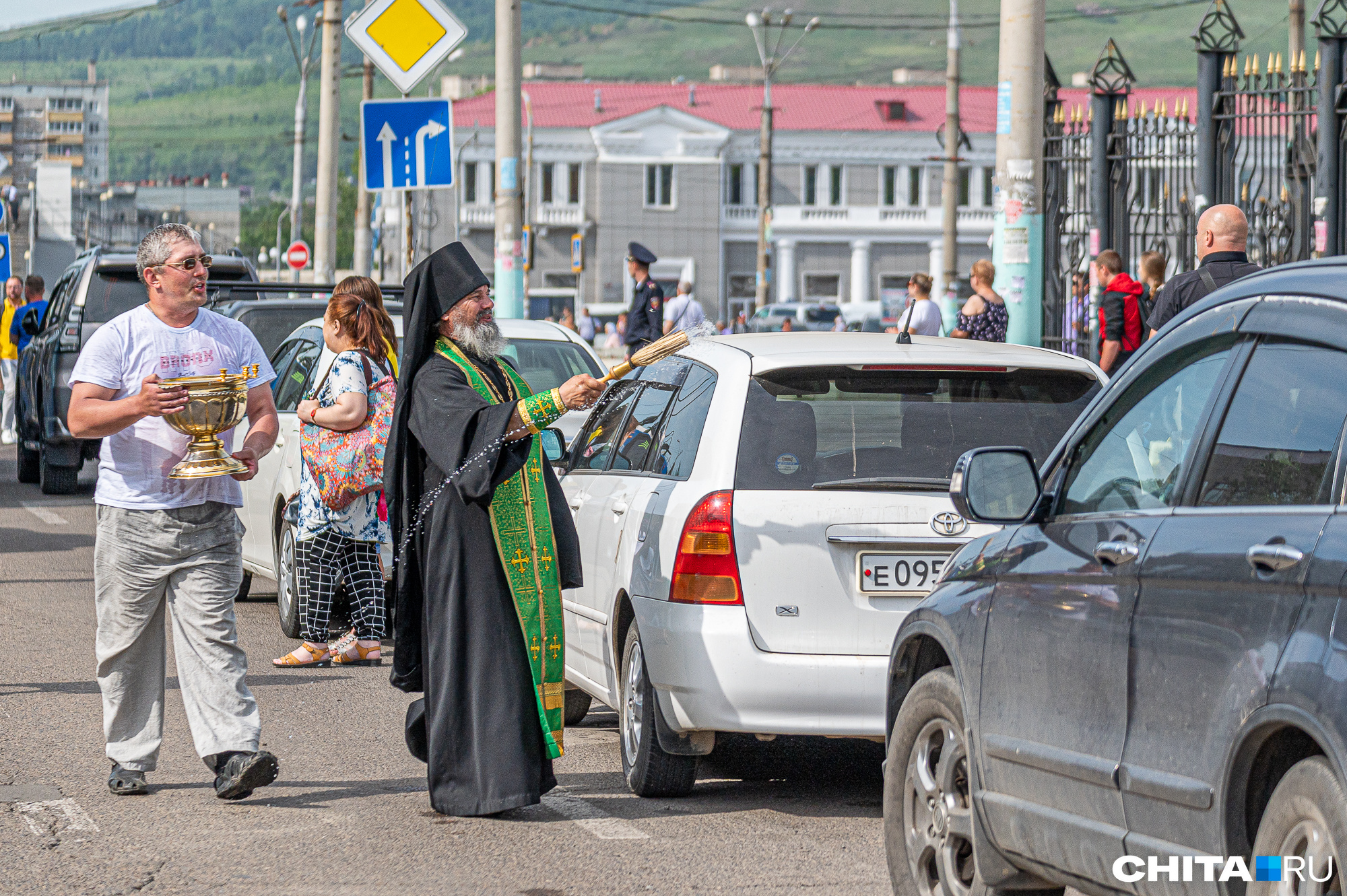 Белгород крестный ход кто же нас одолеет