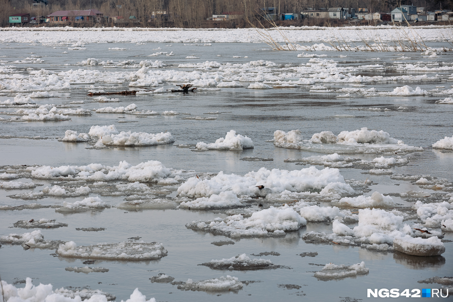 Освободиться ото льда. Ледоход на Енисее в Дудинке. Наводнение в Кемерове Томь. Паводок фото. Ледоход картинки для детей.