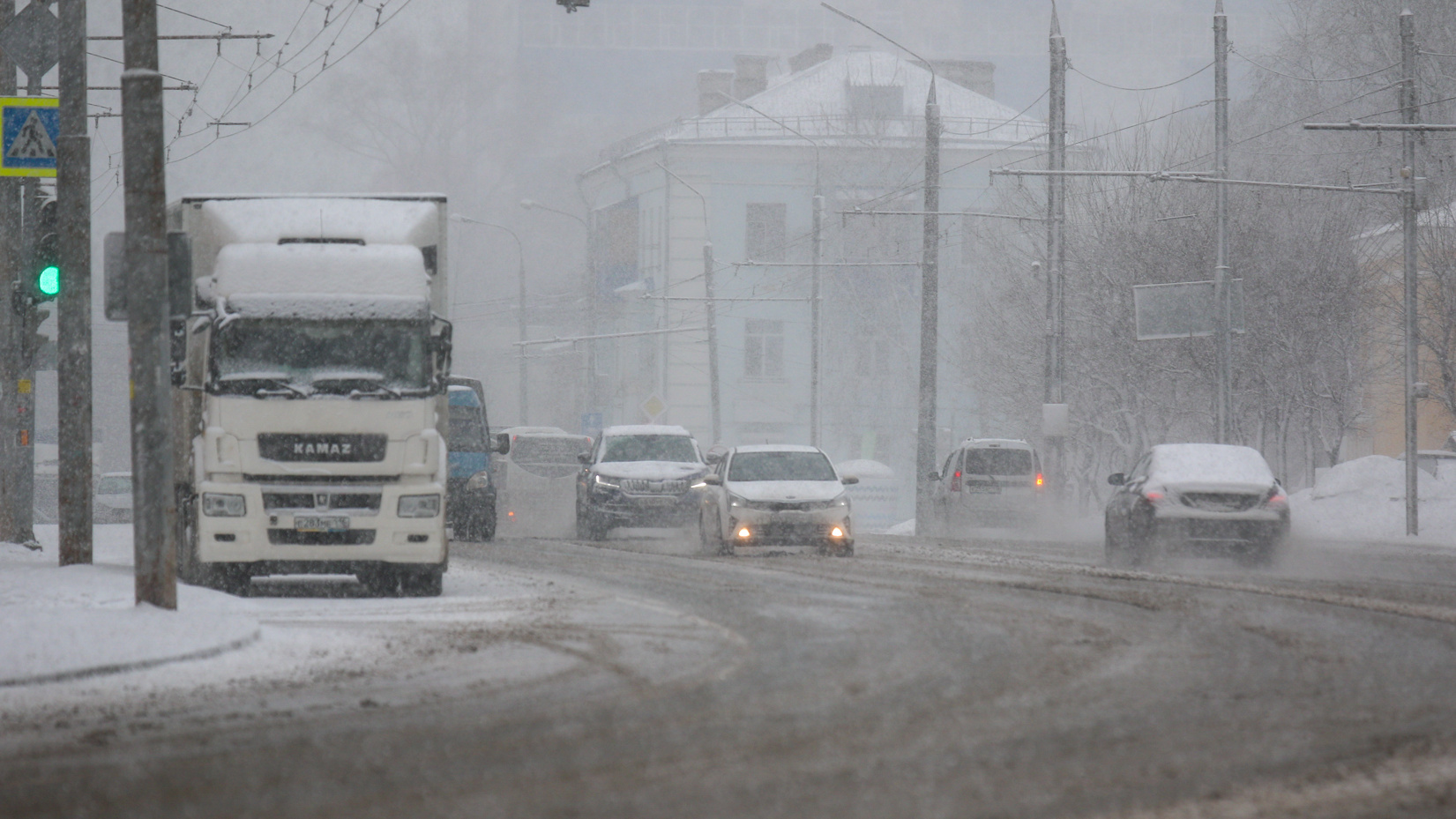 В Татарстане портится погода. Количество аварий на трассах из-за гололеда растет