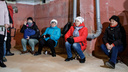 «А места всем хватит?»: жителей Волгограда и области эвакуируют в подвалы жилых домов и школ