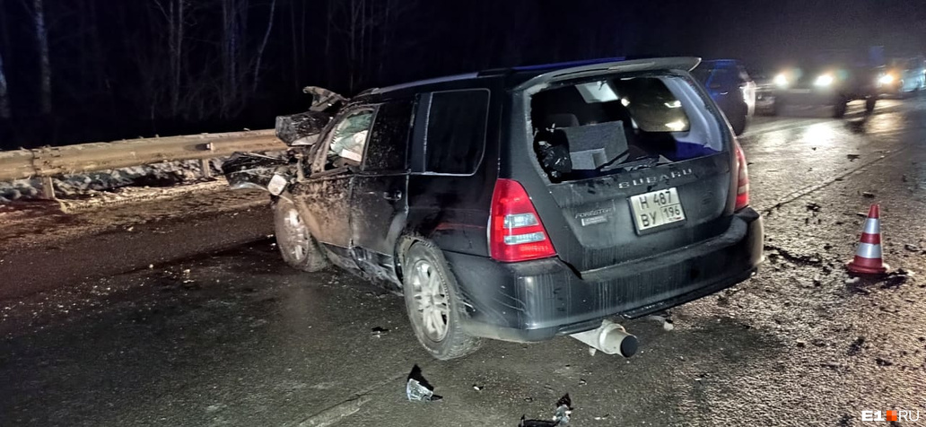 Резко рванул по правой полосе. Появилось видео смертельной аварии на Режевском тракте