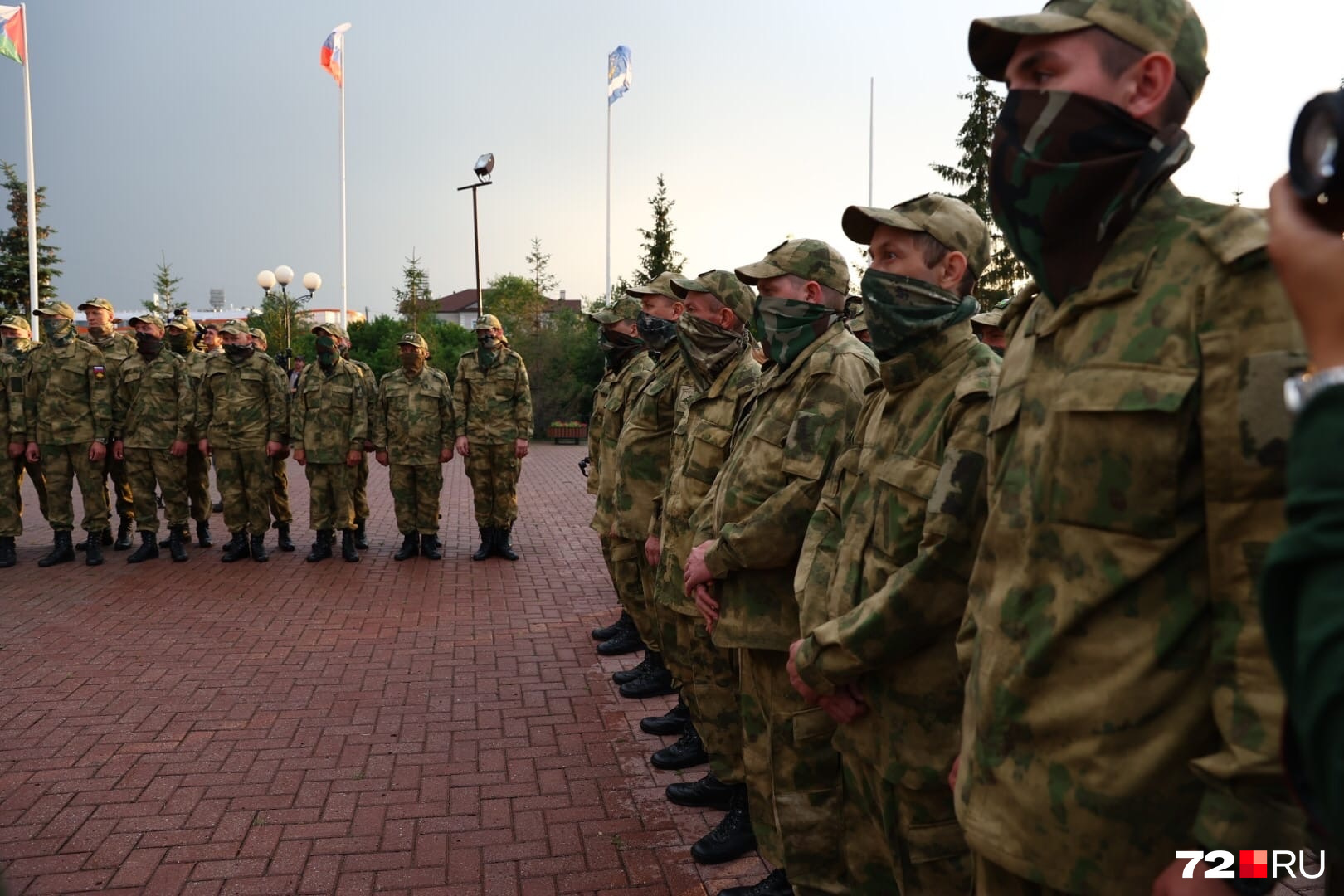 Точное количество военных и куда они направляются, мы не можем сказать из-за закона о разглашении военной тайны Точное количество военных и куда они направляются, мы не можем сказать из-за закона о разглашении военной тайны