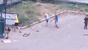 «На просьбы не ломать — агрессия и мат»: жителей Ярославля возмутили играющие на помойке дети. Видео