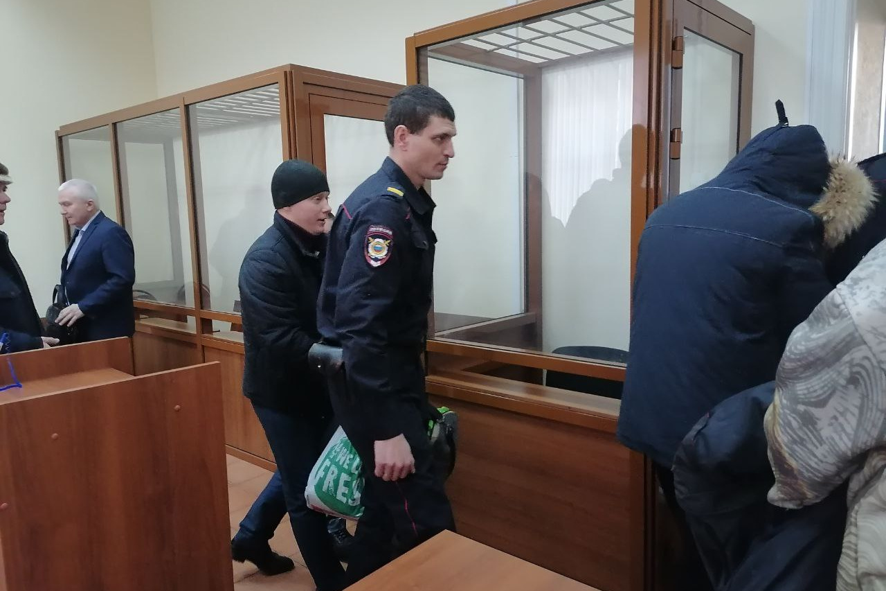 В Нижнем Новгороде осудили трех экс-полицейских за подброс наркотиков и  избиение задержанного - 2 декабря 2022 - nn.ru