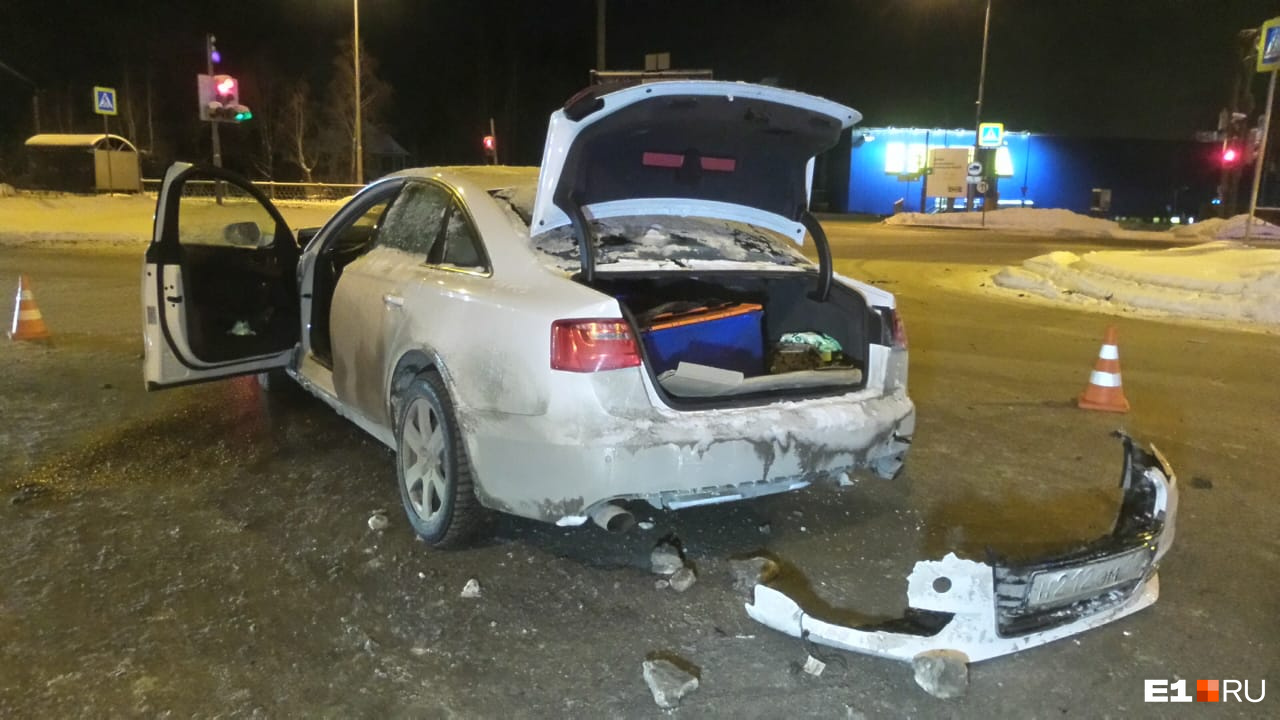 Врач попал в аварию. ДТП на ЖБИ Сыромолотова 10 декабря.