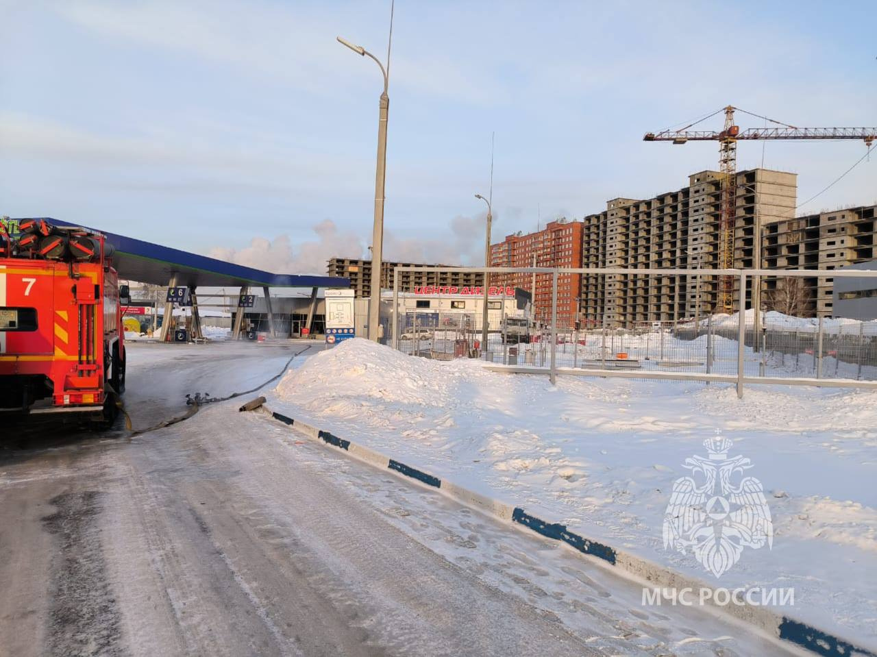 Утечка газа произошла на заправке «КрайсНефти» в Иркутске
