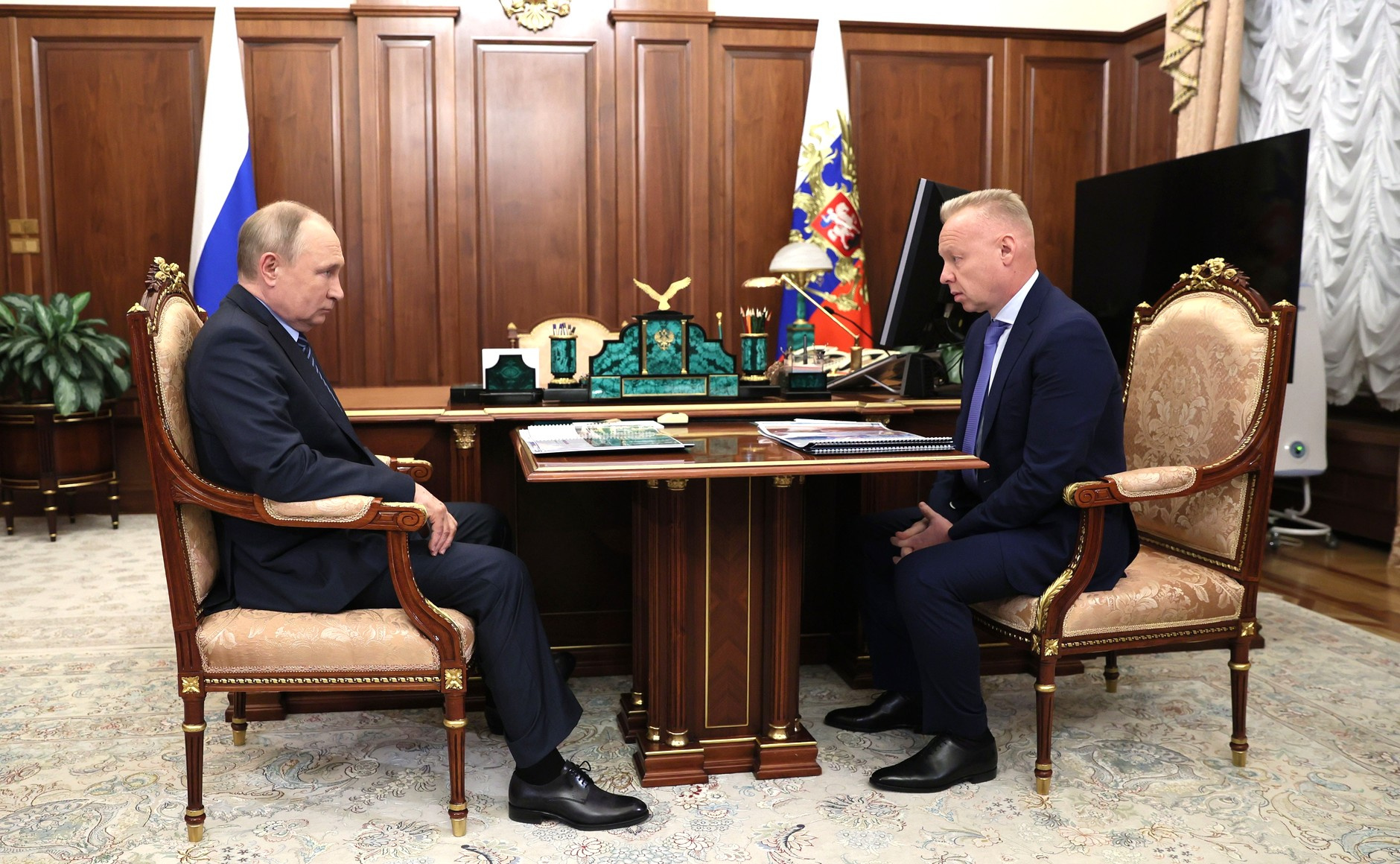 Дмитрий Мазепин на встрече с президентом России Владимиром Путиным Дмитрий Мазепин на встрече с президентом России Владимиром Путиным
