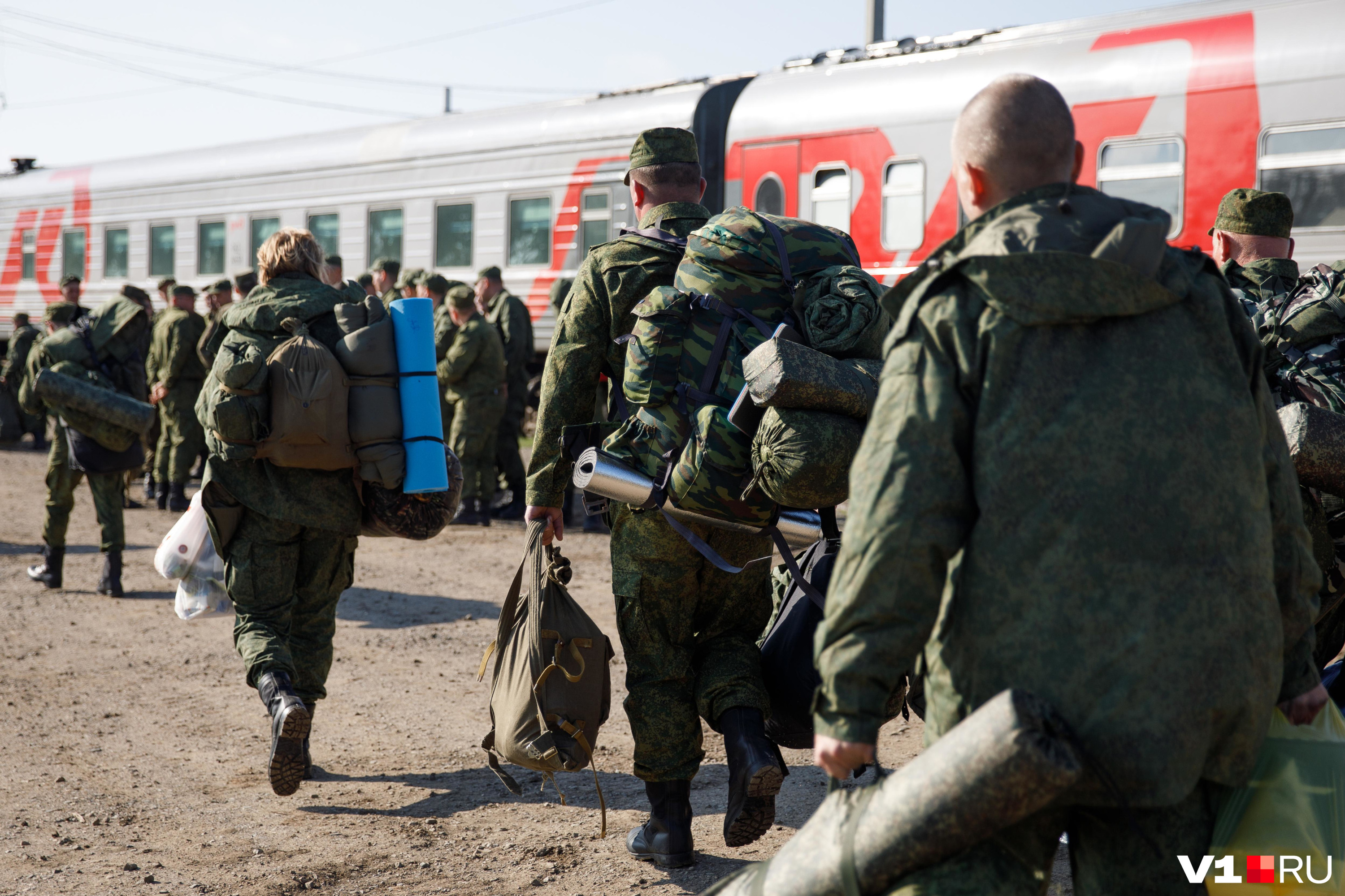 Домой мобилизованных вернут последние новости на сегодня. Волгоград мобилизация 2022. Российский солдат. Мобилизация. Российские войска.