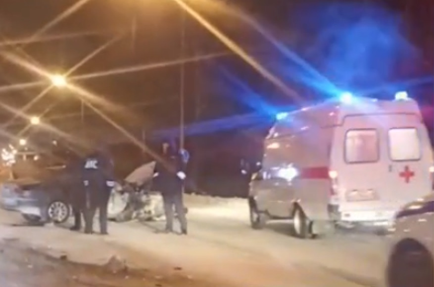 «Видеть такое очень страшно». На Урале пьяный водитель протаранил машину с беременной девушкой