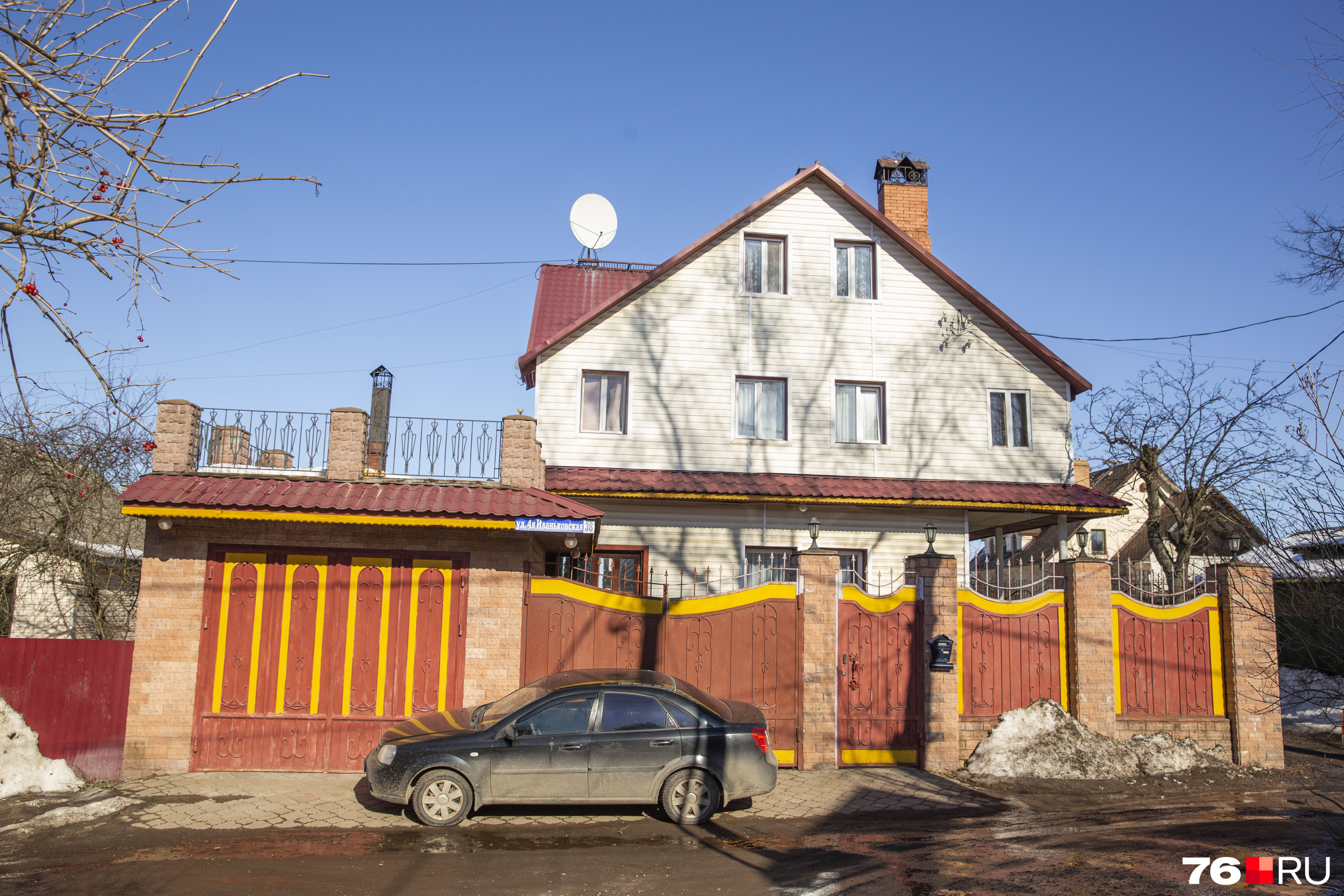 Дом в три этажа Дом в три этажа