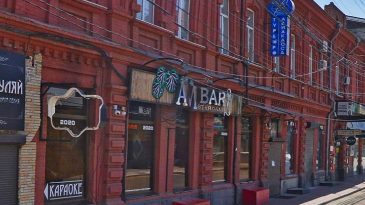 В Краснодаре загорелся бар «Амбар» на Красноармейской
