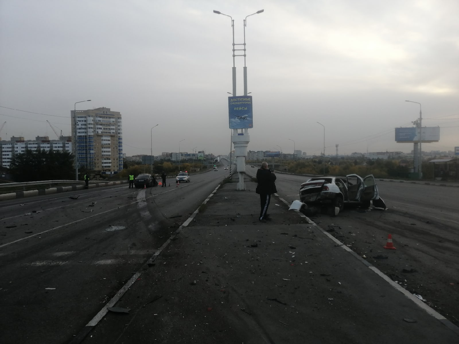 Свежие новости происшествия омск. Авария метромост Омск 2021. Авария на етро мосту Омск. ДТП на метромосту в Омске вчера.