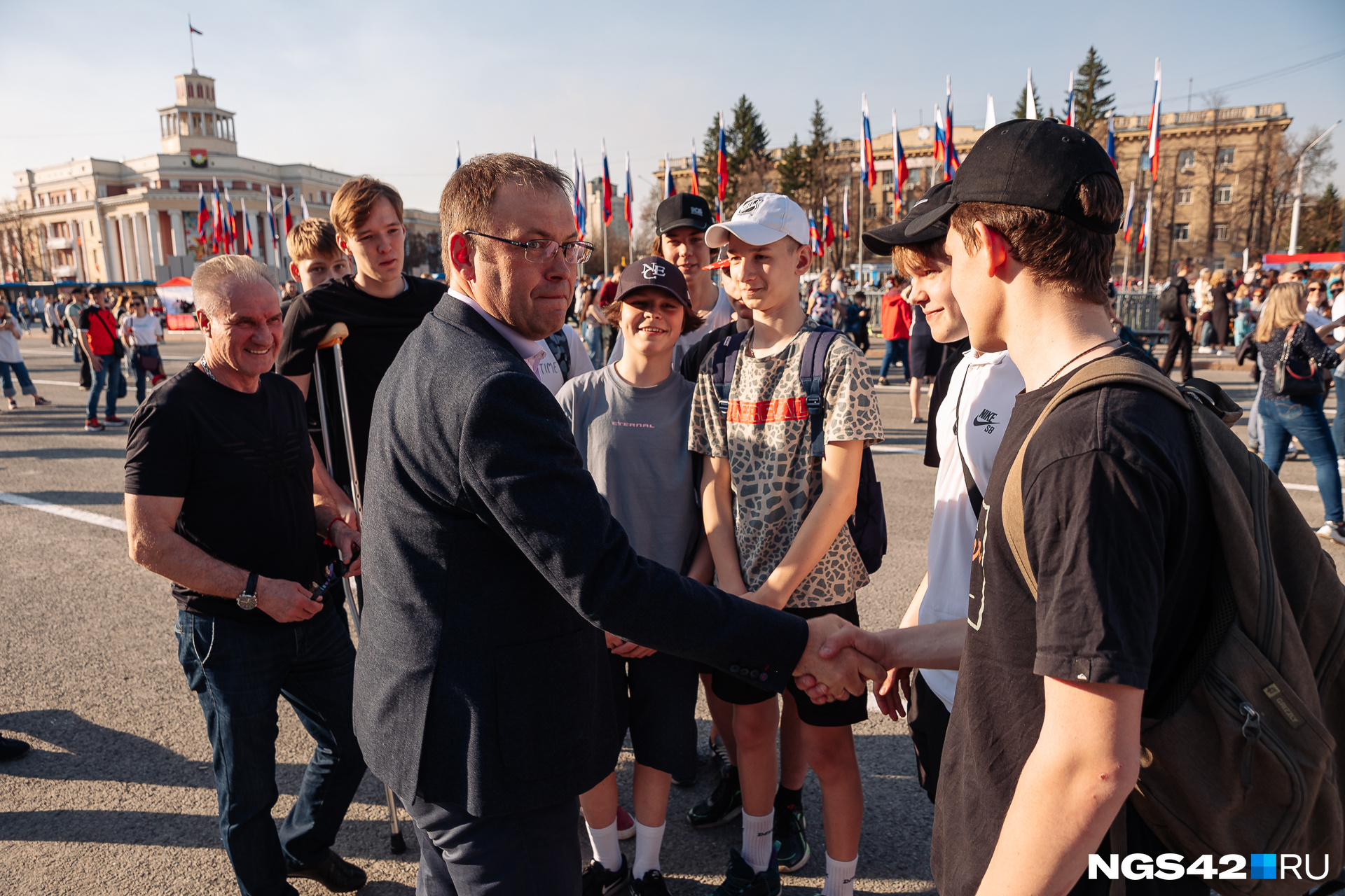 Политик остается любимцем горожан и всегда готов пообщаться с кемеровчанами Политик остается любимцем горожан и всегда готов пообщаться с кемеровчанами