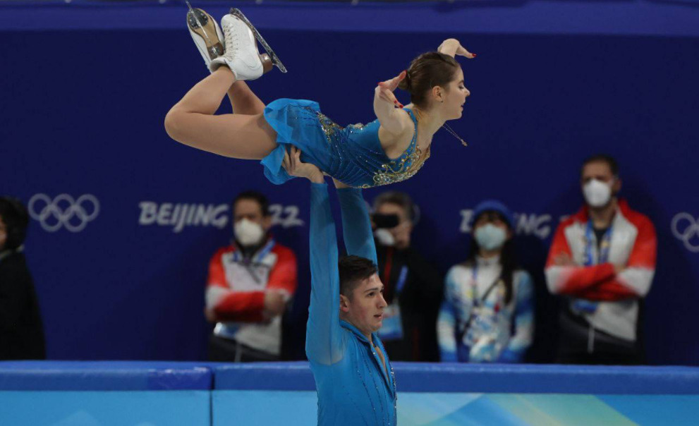 Несмотря на падение, Мишина и Галлямов смогли занять первое место
