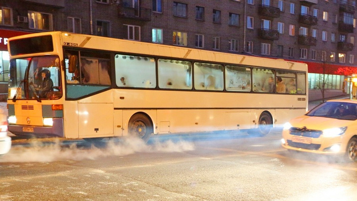 В Красноярске подрались кондукторы автобусов — у одного начался приступ эпилепсии