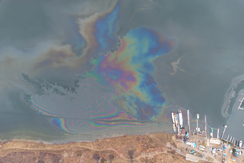 Ущерб от розлива нефтепродуктов на Иркутском водохранилище оценили в 8 млн рублей