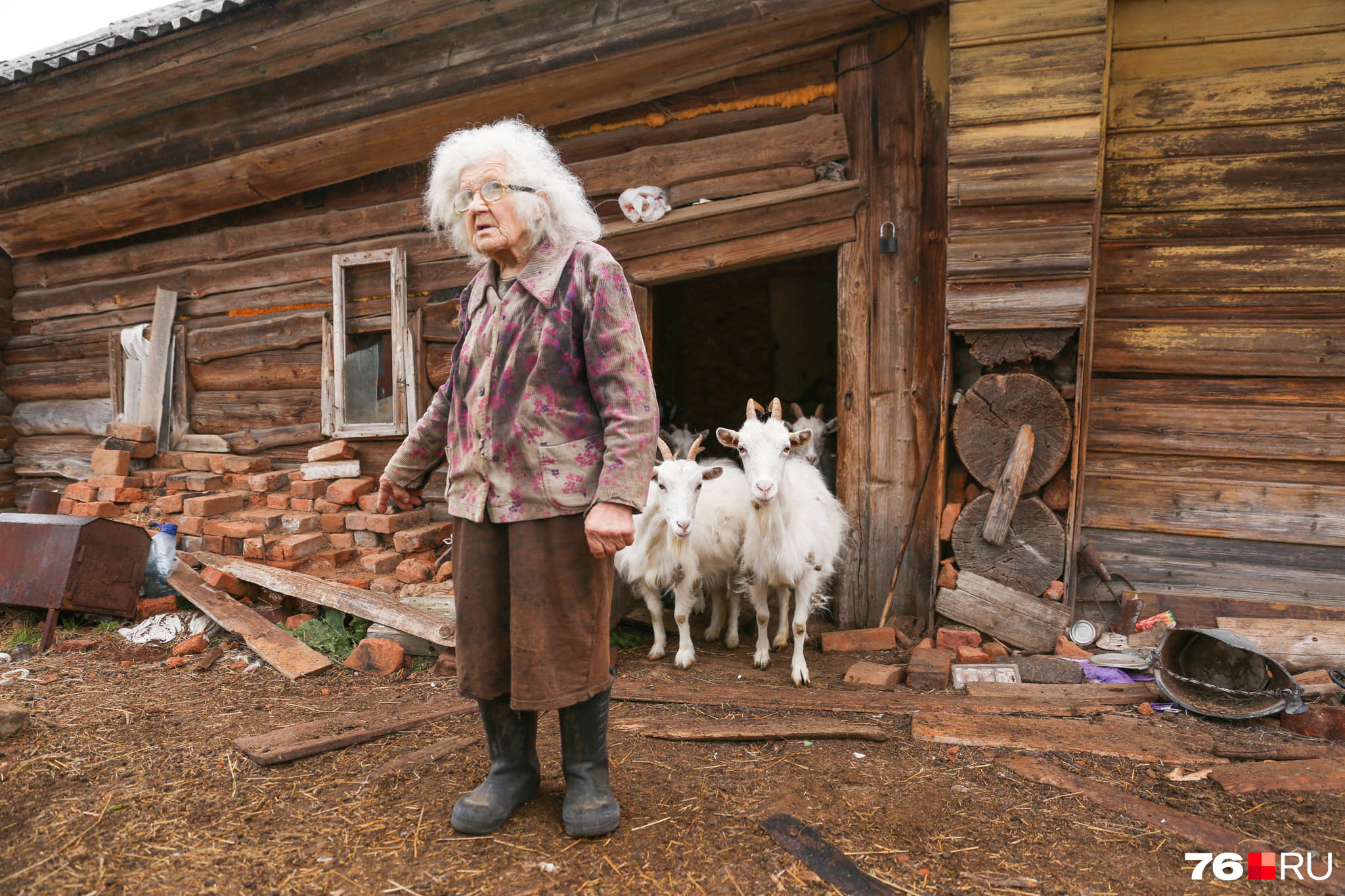 Живой тоня. Дом для коз. Бабушка Тоня Суздальская. Жили на тонях.