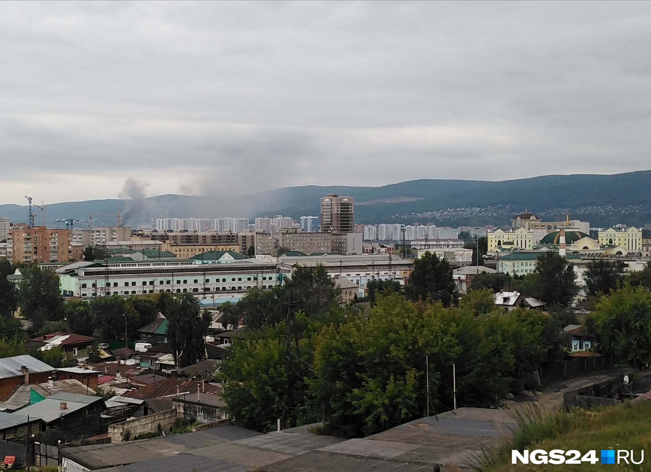 Вид на пожар с виадука на Копылова Вид на пожар с виадука на Копылова