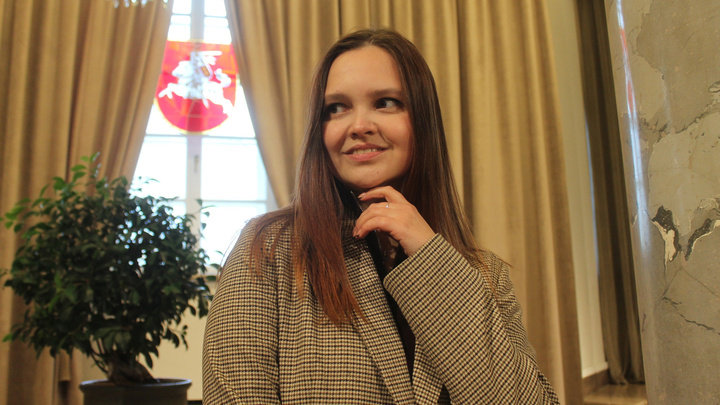Отчислили из САФУ, но приняли в европейский вуз: новое о студентке, которая уехала из России