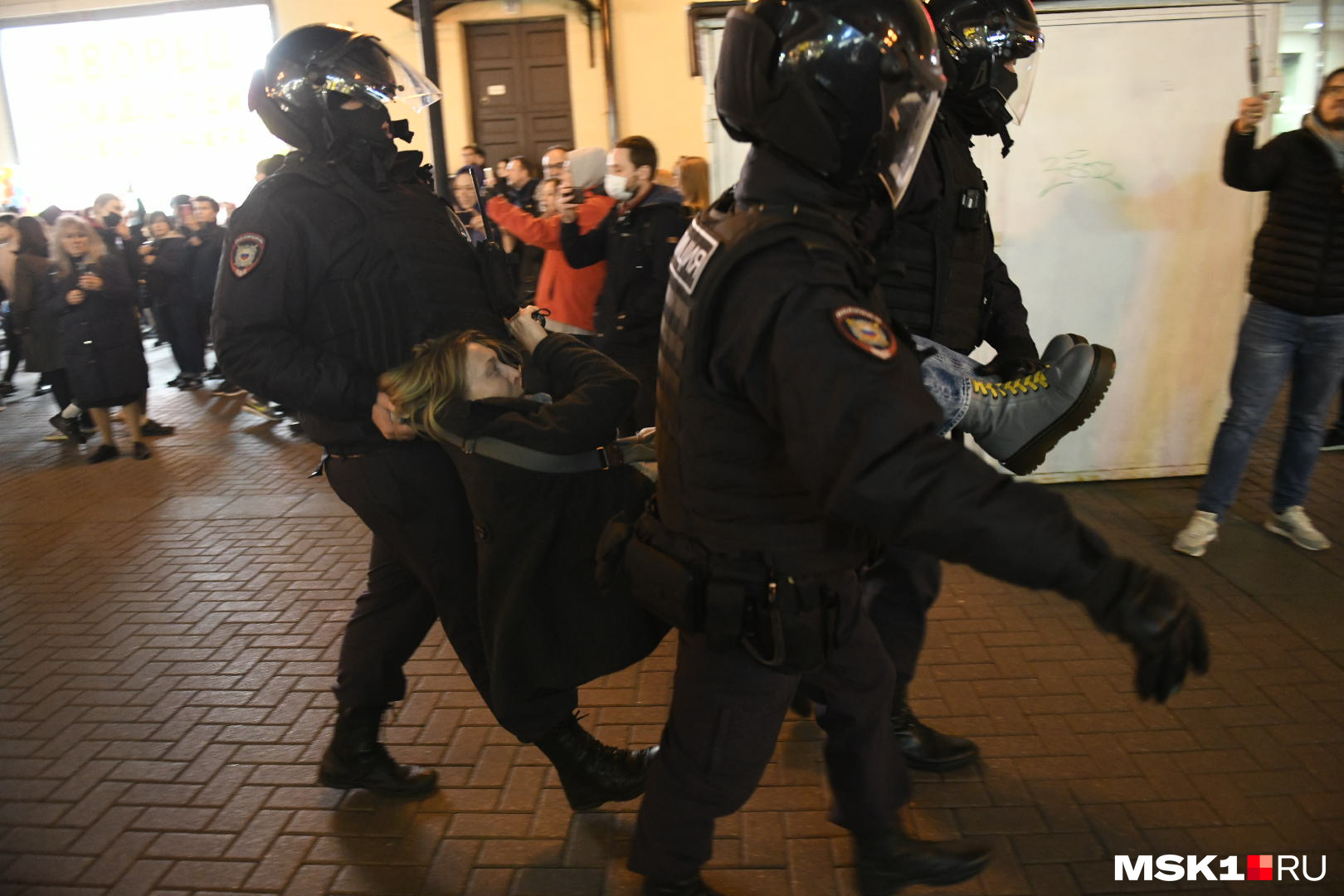 Задержание протестующих в Москве. Задержания в москве сегодня последние новости