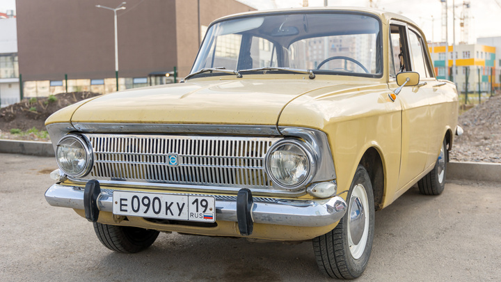 «Москвич» Рабиновича: как красноярец купил 40-летний советский автомобиль после BMW