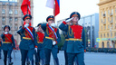 «Сын, гордимся тобой! Скучаем»: в Волгограде прошла первая репетиция парада на площади Павших Борцов