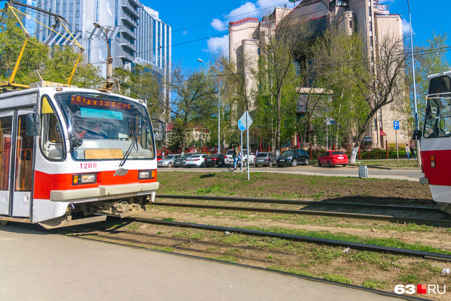 По Ново-Садовой ходят самые пассажироемкие маршруты