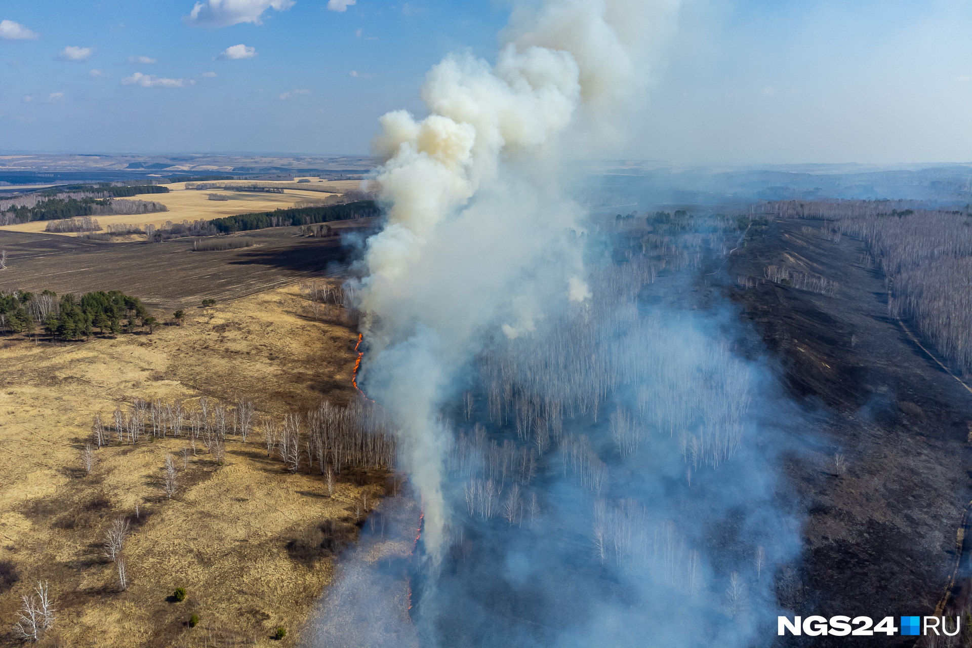 В МЧС заявили о локализации пожара за Кубеково, но в нескольких километрах от деревни он разгорелся с новой силой и идет на местные сады